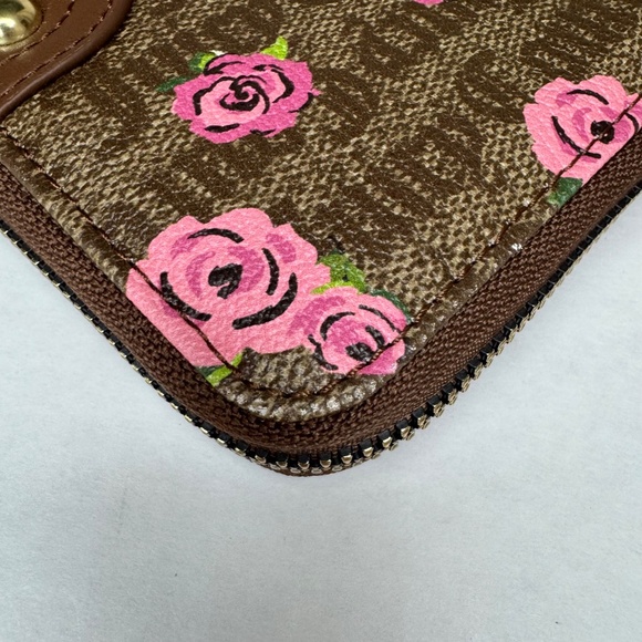 🌷Juicy Couture Zip Around Wallet/Cardholder/Pink Floral/Crown/Brown - Picture 6 of 16